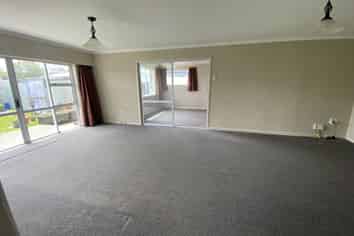 112 West Street, Hawthorndale