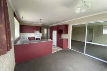 112 West Street, Hawthorndale