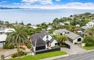 40 Vipond Road, Stanmore Bay