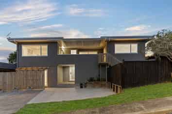 87 Weatherly Road, Torbay