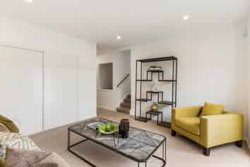 87 Weatherly Road, Torbay