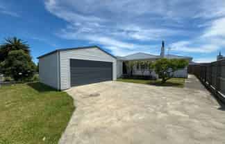 9 Belvedere Cres, Cloverlea