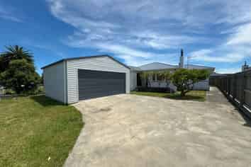 9 Belvedere Cres, Cloverlea