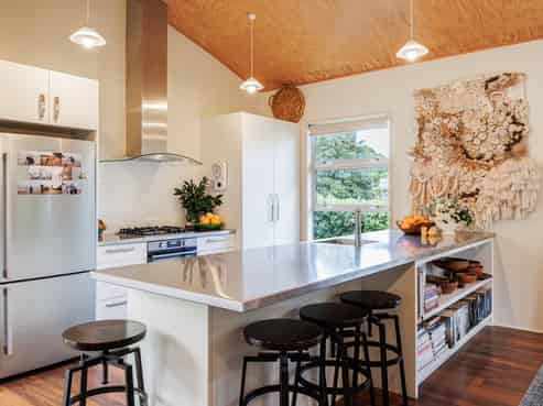 11 Tangitu Drive, Napier Port