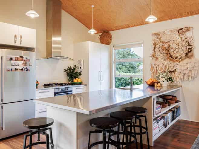 11 Tangitu Drive, Napier Port