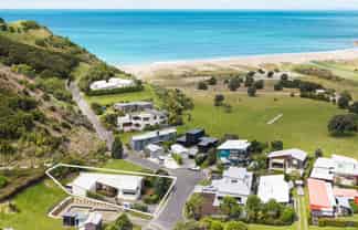 11 Tangitu Drive, Napier Port