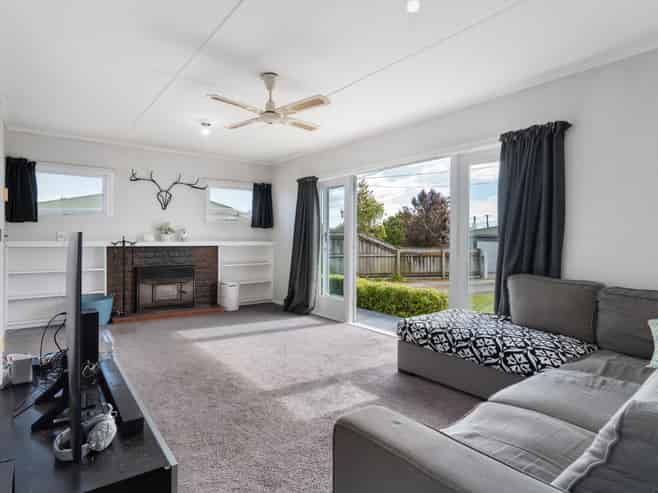 18 Solway Street, Solway