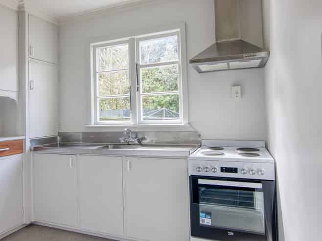 11 Larsen Court, Roslyn