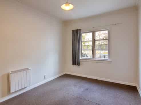 11 Larsen Court, Roslyn