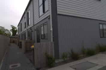 5/14 Clendon Place, Manurewa