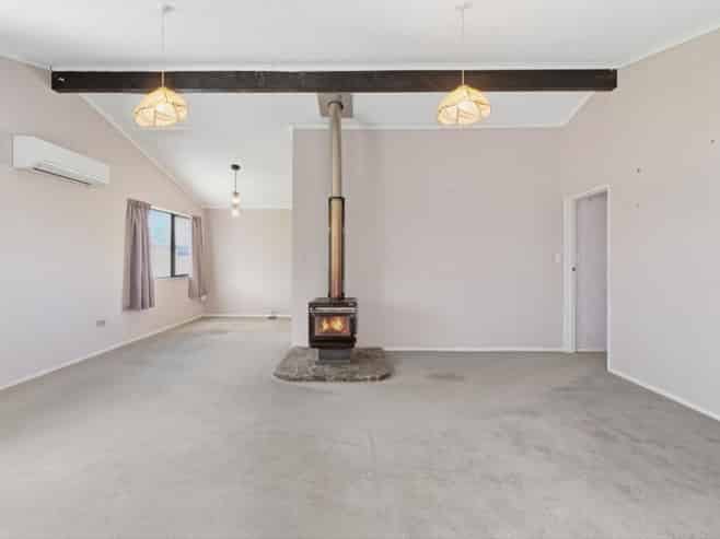 350 Pukehina Parade, Pukehina