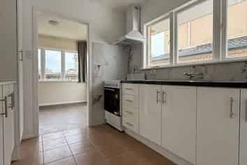 16 Grantham Road, Papatoetoe