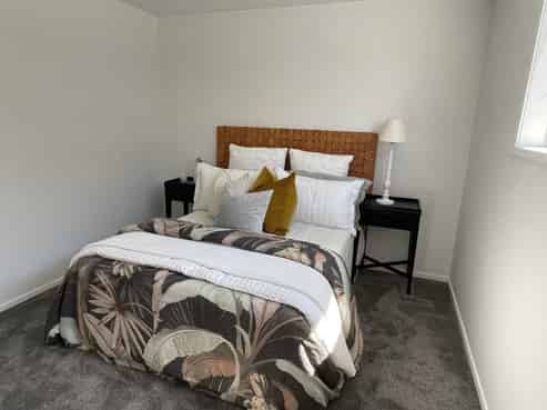 24H Yeovil Road, Te Atatu Peninsula