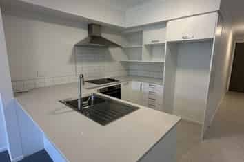 27 Manarini Road, Westgate