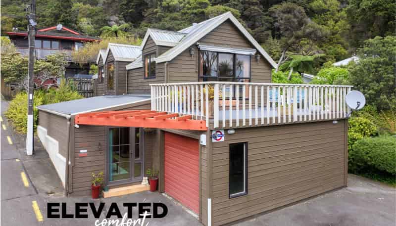 239a Whites Line East, Waiwhetu