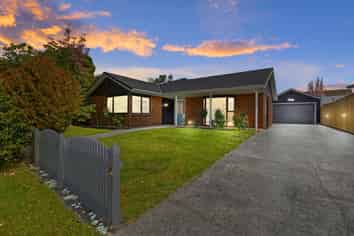 19 Memphis Grove, Totara Park