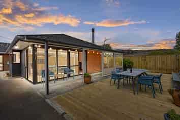 19 Memphis Grove, Totara Park