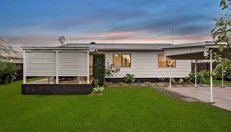 2/34 Sutton Crescent, Papakura