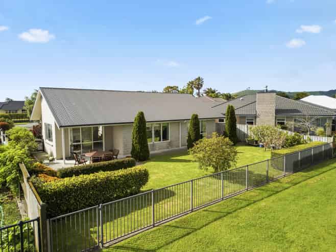 30 Tatahi Cove, Papamoa