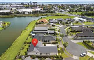 30 Tatahi Cove, Papamoa