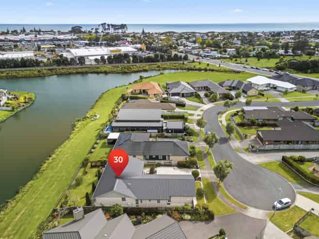 30 Tatahi Cove, Papamoa