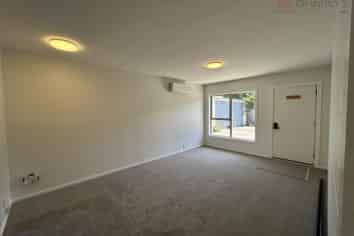 8/94 Huxley, Sydenham