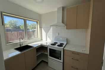 8/94 Huxley, Sydenham