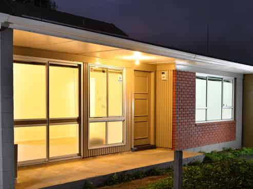 2/42 Arundel Street, Mount Roskill