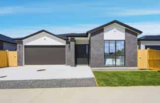 26 Putahi Crescent, Papakura