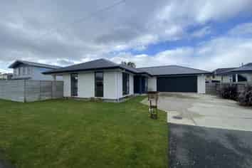 101 Ross Street, Grasmere