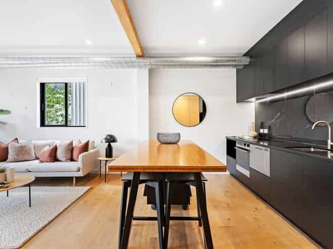 4/167 Hobsonville Point Road, Hobsonville