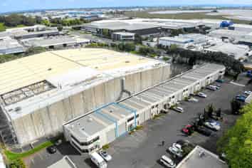 Refurbished & Ready – Industrial Unit in Strategic Location