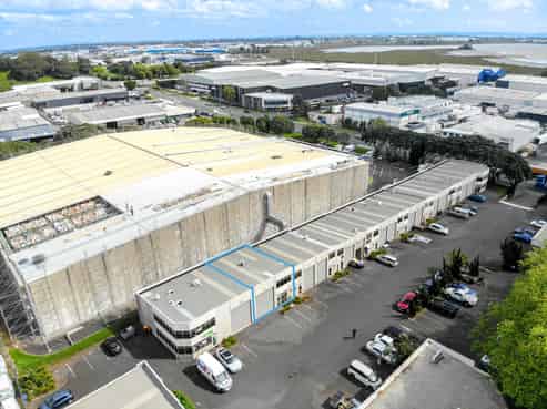 Refurbished & Ready in Strategic Location