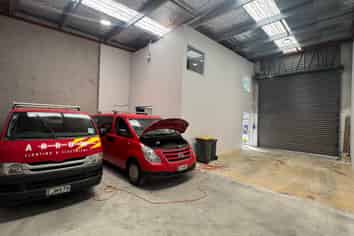 Refurbished & Ready – Industrial Unit in Strategic Location
