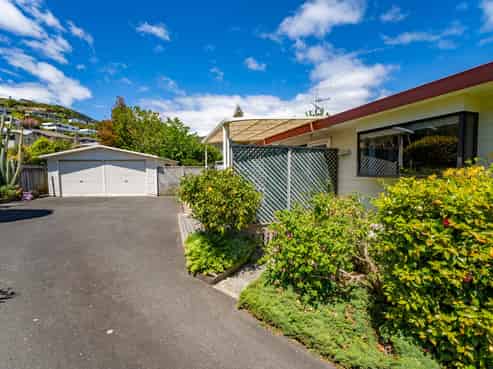 42 Rainbow Drive, Atawhai