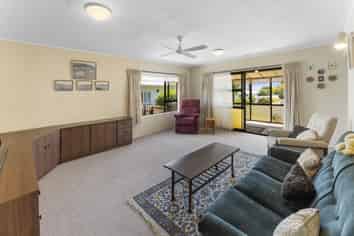 42 Rainbow Drive, Atawhai