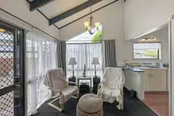 A/8 Church Place , Whanganui Central