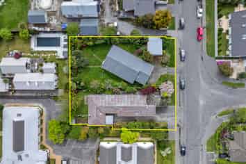  61, 73, 75A, 75B, 77 Bryndwr Road, Bryndwr