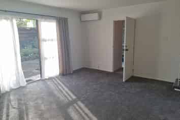 4/3 Akehurst Street, New Lynn