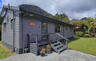 24a Cron Street, Franz Josef Glacier