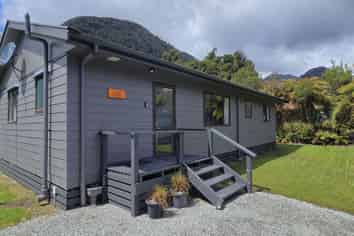 24a Cron Street, Franz Josef Glacier