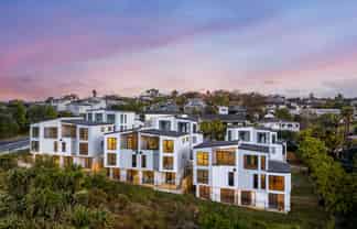 3/1088 Beach Road, Torbay