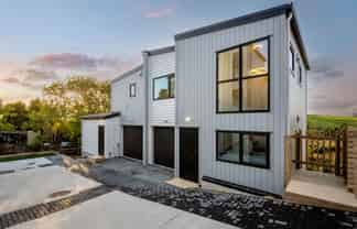 6/1088 Beach Road, Torbay