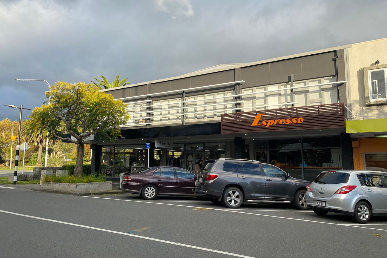 Modern Office in the Heart of Upper Hutt - Vista 2