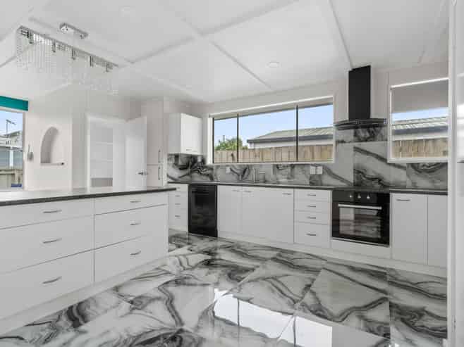 2/34 Landon Avenue, Mangere East