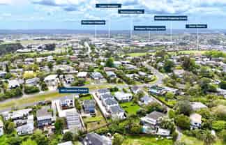 44D Cyclarama Crescent, Massey