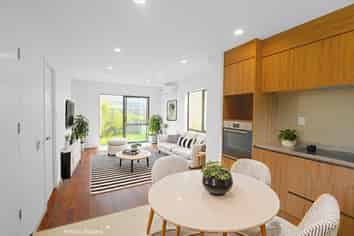 44B Cyclarama Crescent, Massey