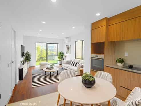 44B Cyclarama Crescent, Massey