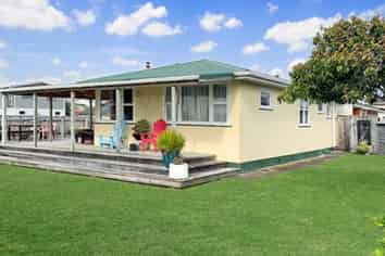 29  Linklater Avenue , Foxton Beach