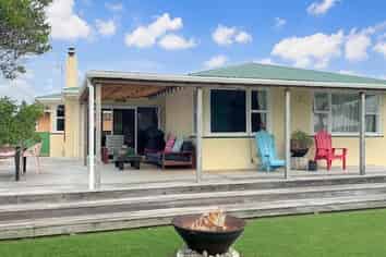 29  Linklater Avenue , Foxton Beach